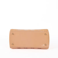 DIOR - Sac à main Lady Dior medium cuir vernis pêche - Hand bag