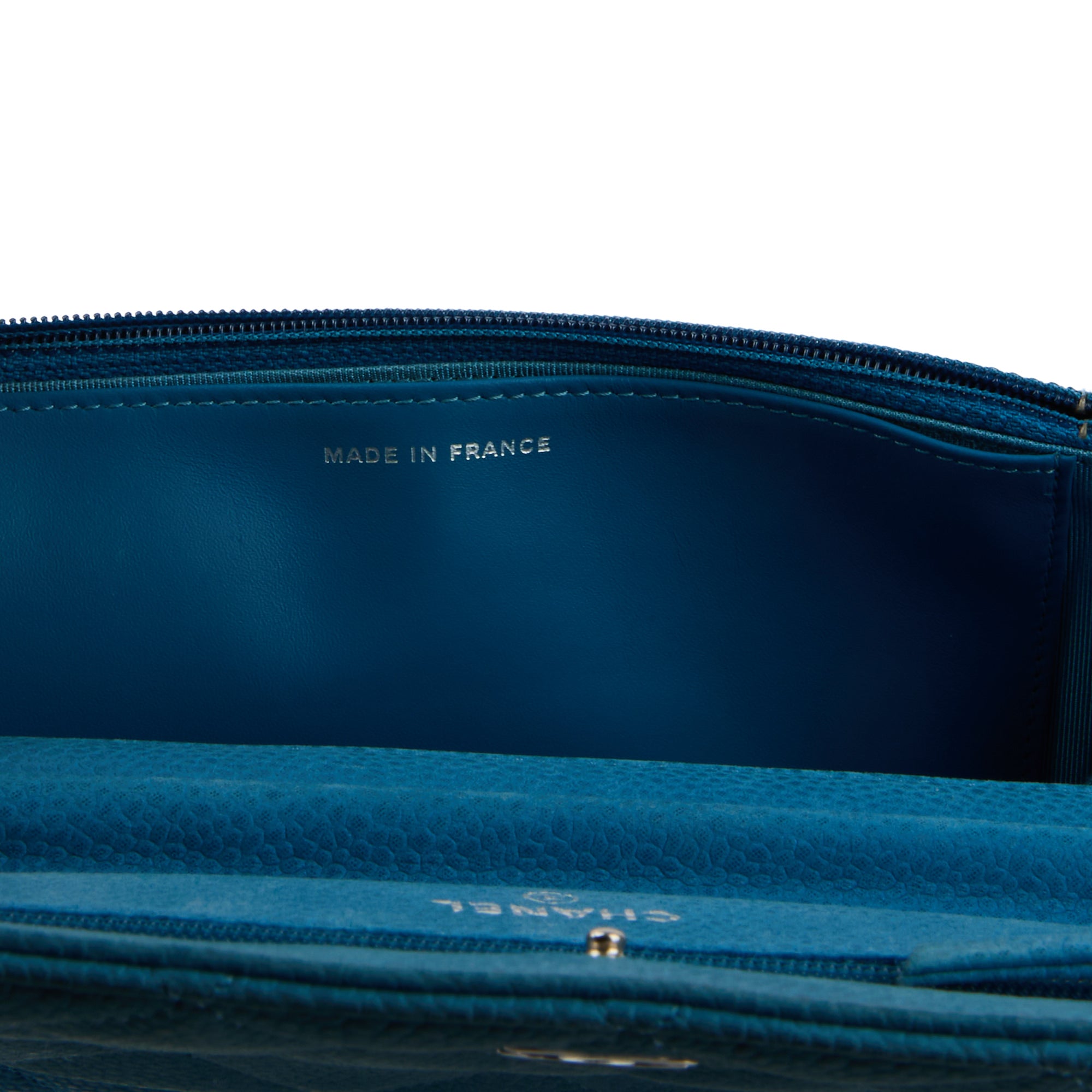 CHANEL - Sac bandoulière Wallet on Chain cuir caviar bleu - Handbag