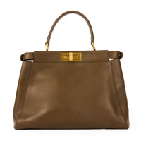 FENDI - Sac à main Peekaboo Medium cuir taupe - Handbag