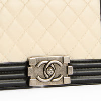 CHANEL - Sac bandoulière Mini Boy cuir blanc noir - Handbag