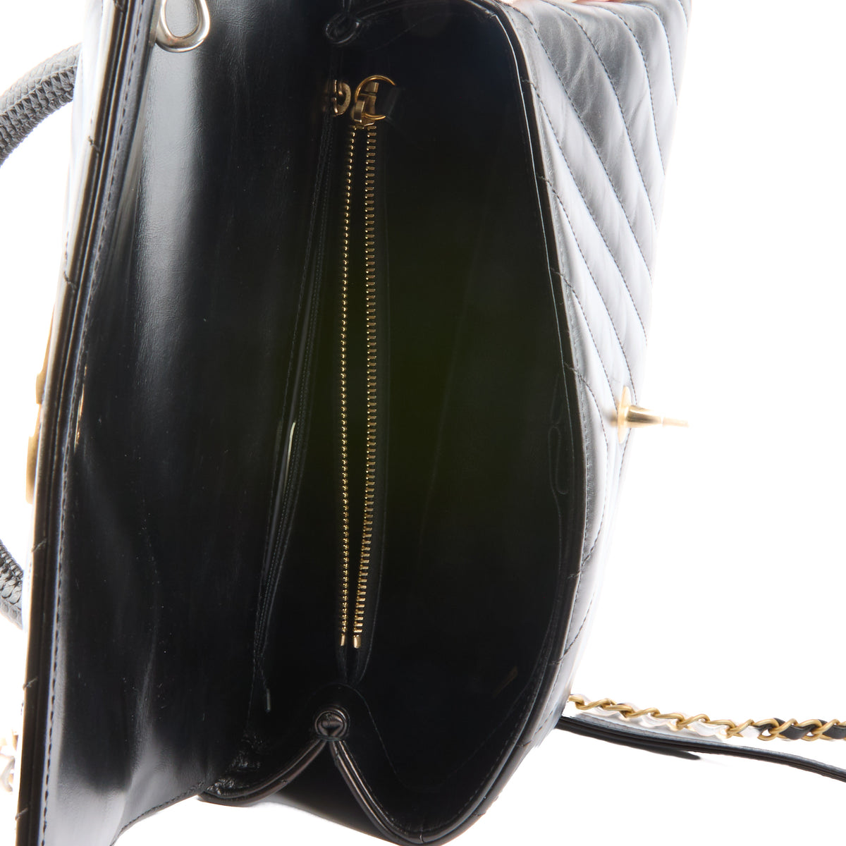 CHANEL - Sac à main Coco Handle chevron cuir noir - Handbag