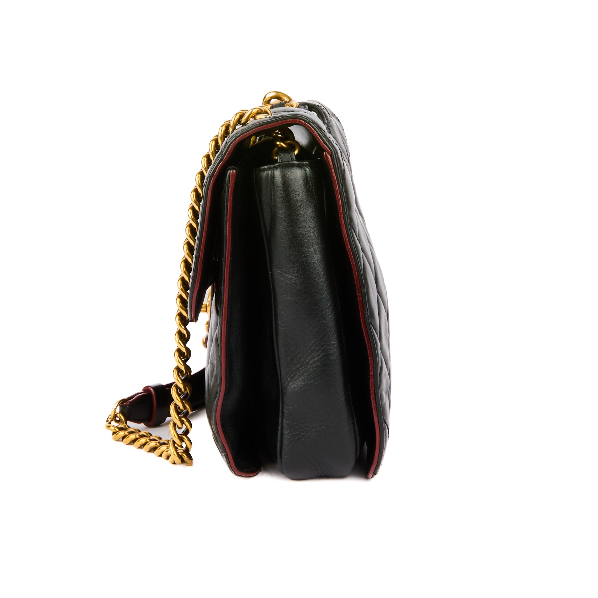 CHANEL - Sac bandoulière Jumbo Timeless Classique cuir noir matelassé - Handbag
