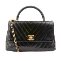 CHANEL - Sac à main Coco Handle chevron cuir noir - Handbag