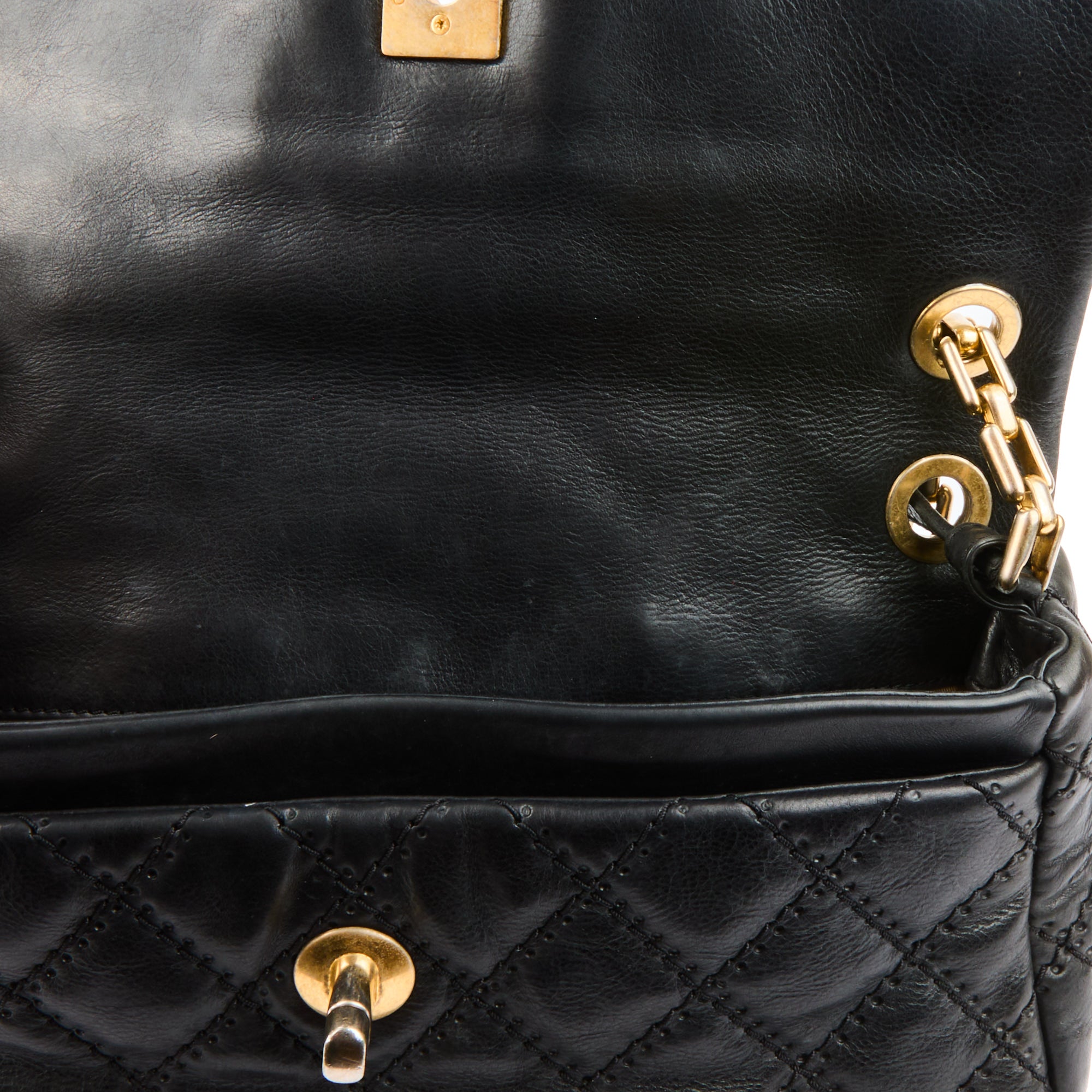 CHANEL - Sac bandoulière Retro chain Accordion cuir matelassé noir - Handbag