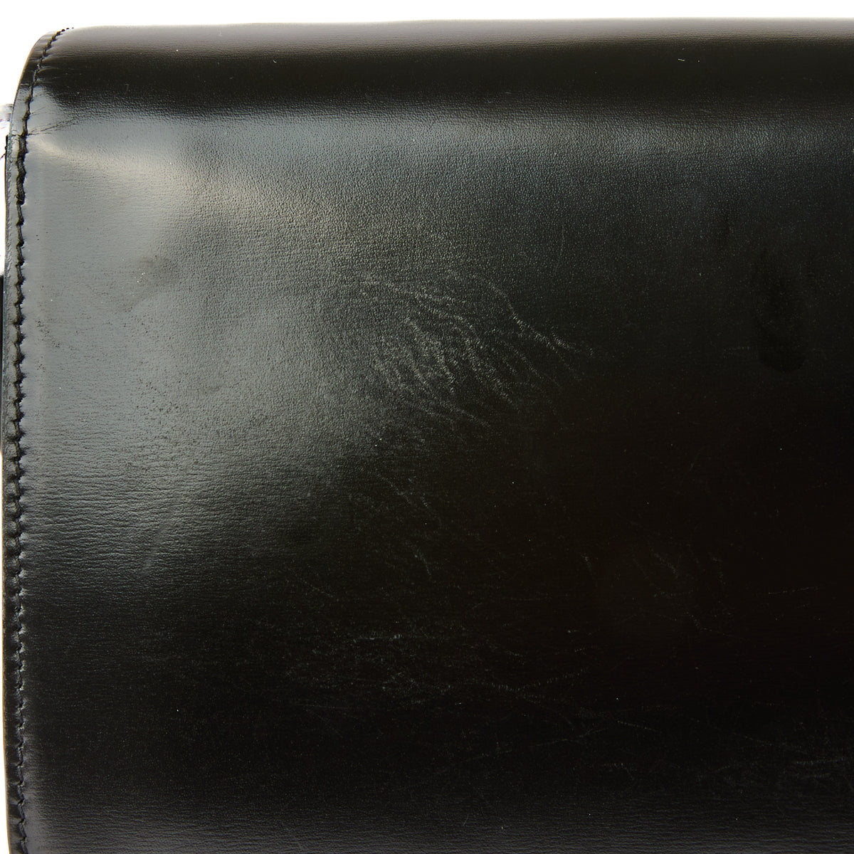 CELINE - Sac bandoulière Triomphe Classique Medium en cuir noir - Handbag
