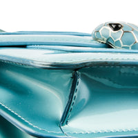 BVLGARI - Sac à main Serpenti Small cuir vernis bleu - Handbag