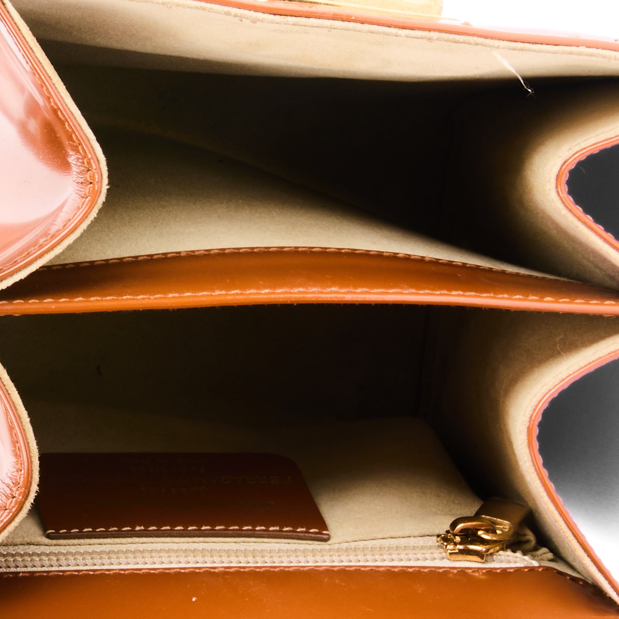 FERRAGAMO - Sac à main Top handle cuir vernis marron - Handbag