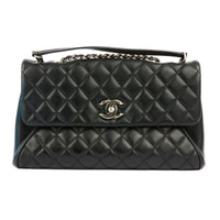 CHANEL - Sac bandoulière Fold Up Again Flap matelassé cuir noir - Handbag