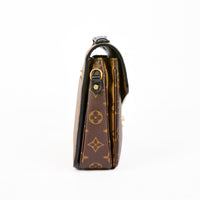 LOUIS VUITTON - Sac bandoulière Métis toile Monogramme - Handbag
