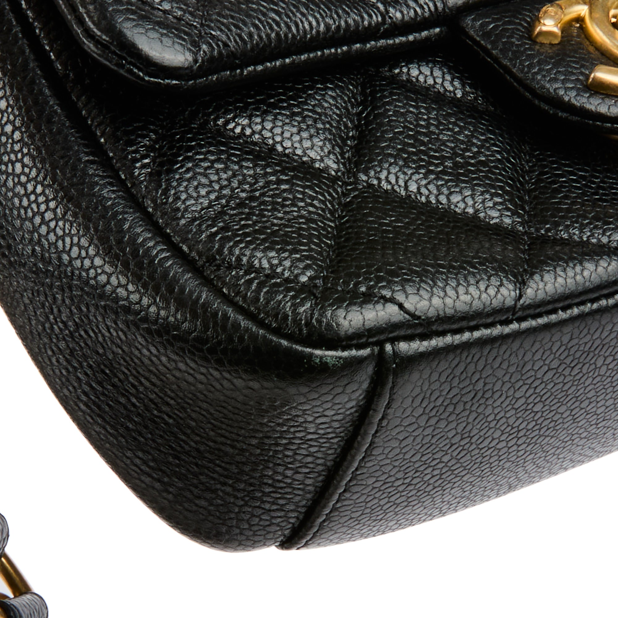 CHANEL - Sac bandoulière Mini classique cuir caviar noir - Handbag