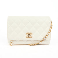 CHANEL - Sac à main wallet on chain Classique Charms cuir blanc - Handbag