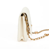 CHANEL - Sac à main wallet on chain Classique Charms cuir blanc - Handbag