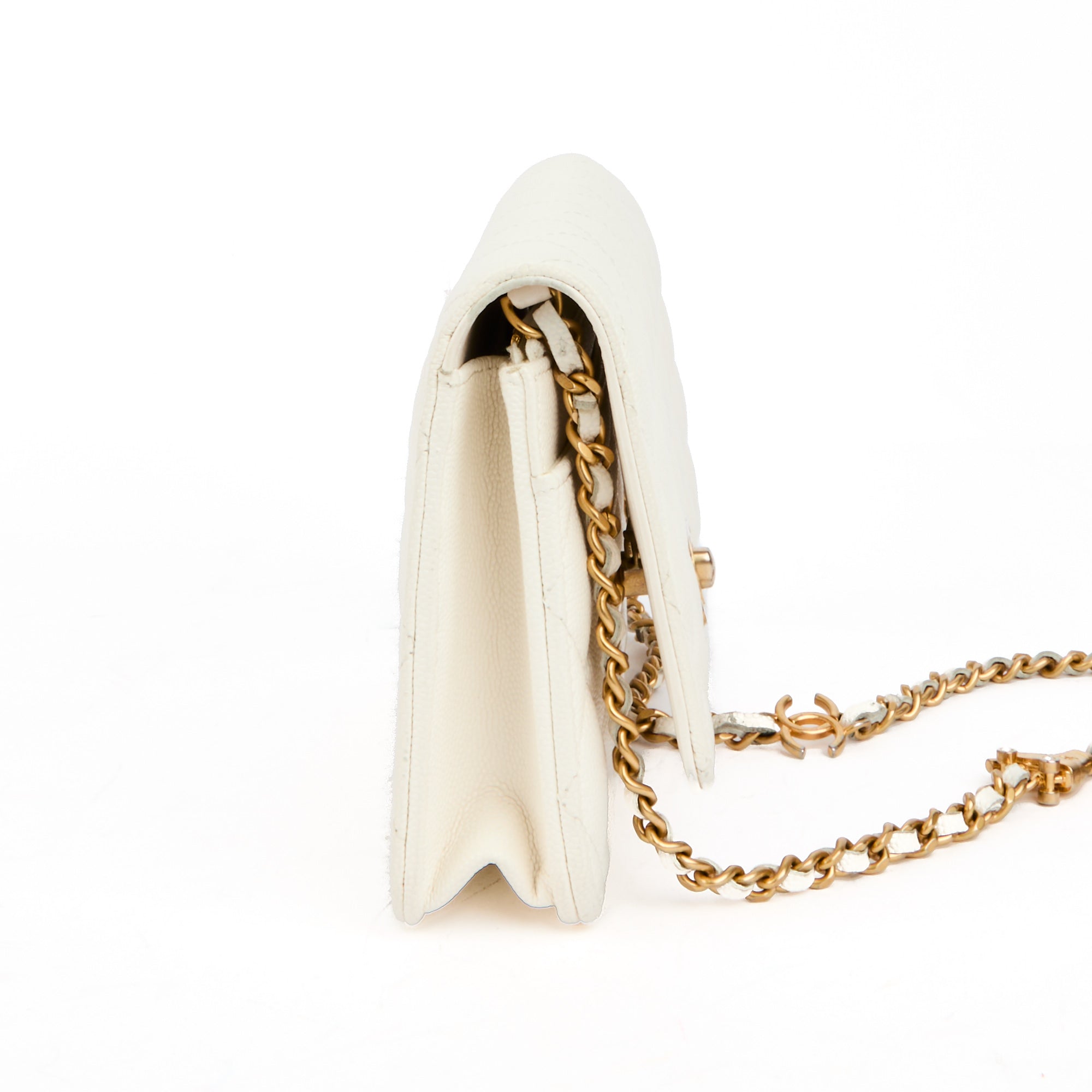 CHANEL - Sac à main wallet on chain Classique Charms cuir blanc - Handbag