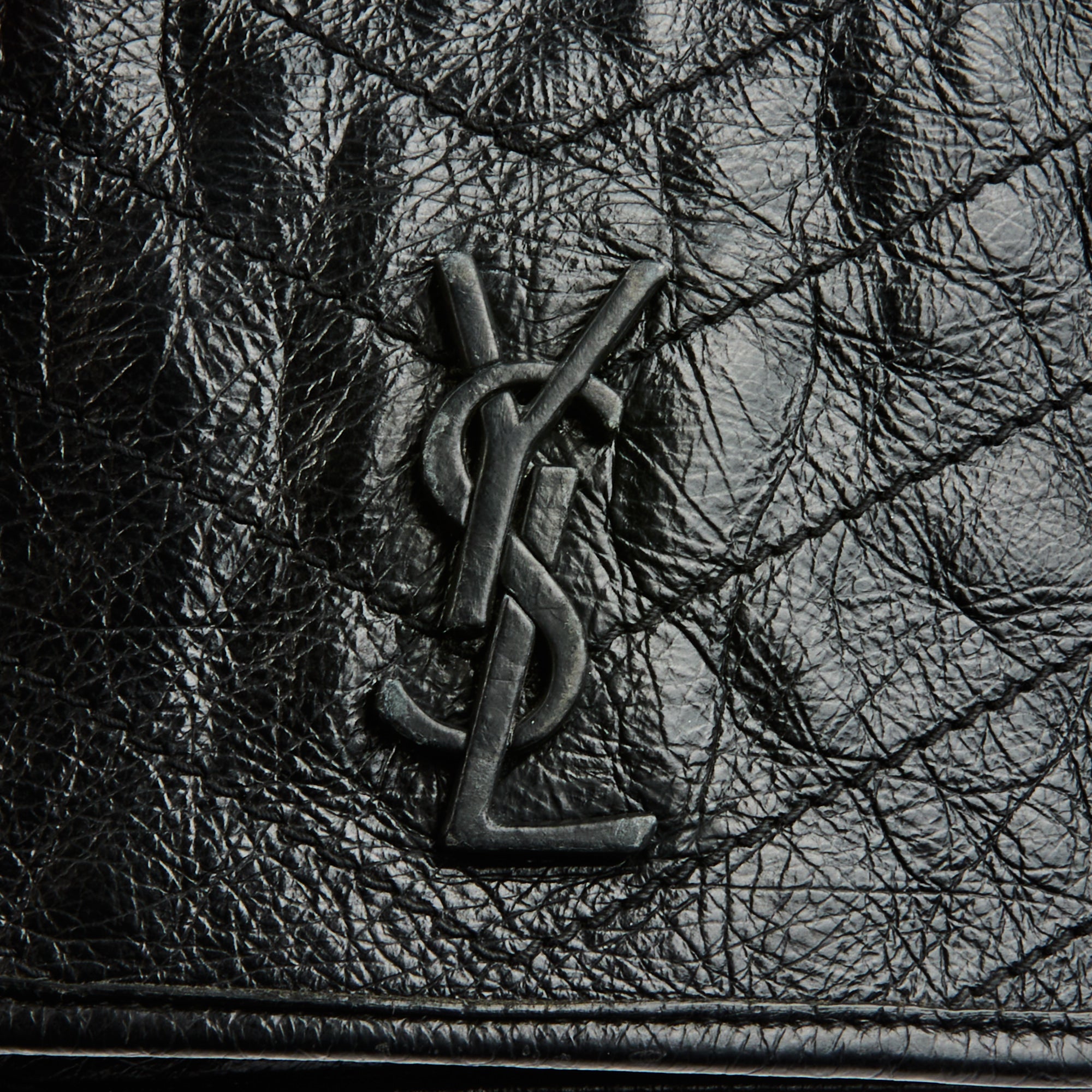 SAINT LAURENT - Sac à main Niki Mini Square cuir noir - Hand bag