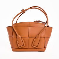 BOTTEGA VENETA -  Sac bandoulière Arco Small marron - Handbag