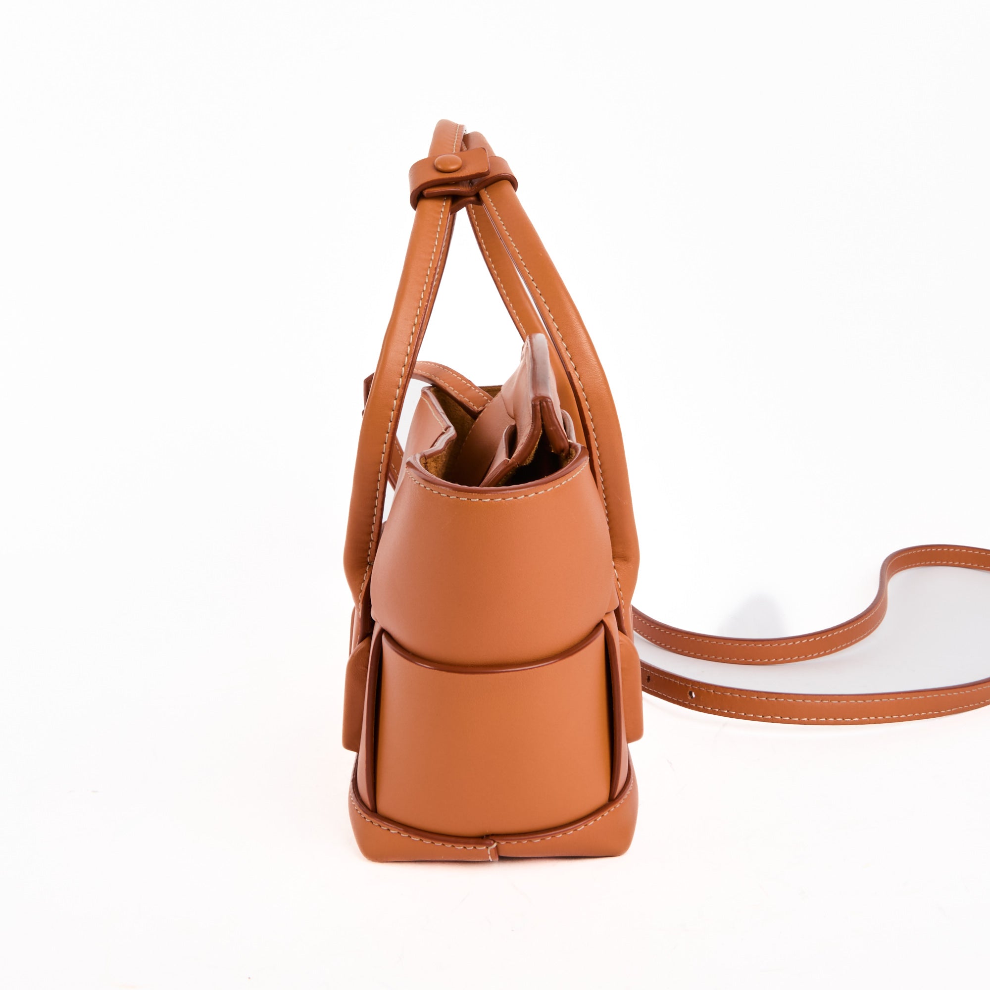 BOTTEGA VENETA -  Sac bandoulière Arco Small marron - Handbag
