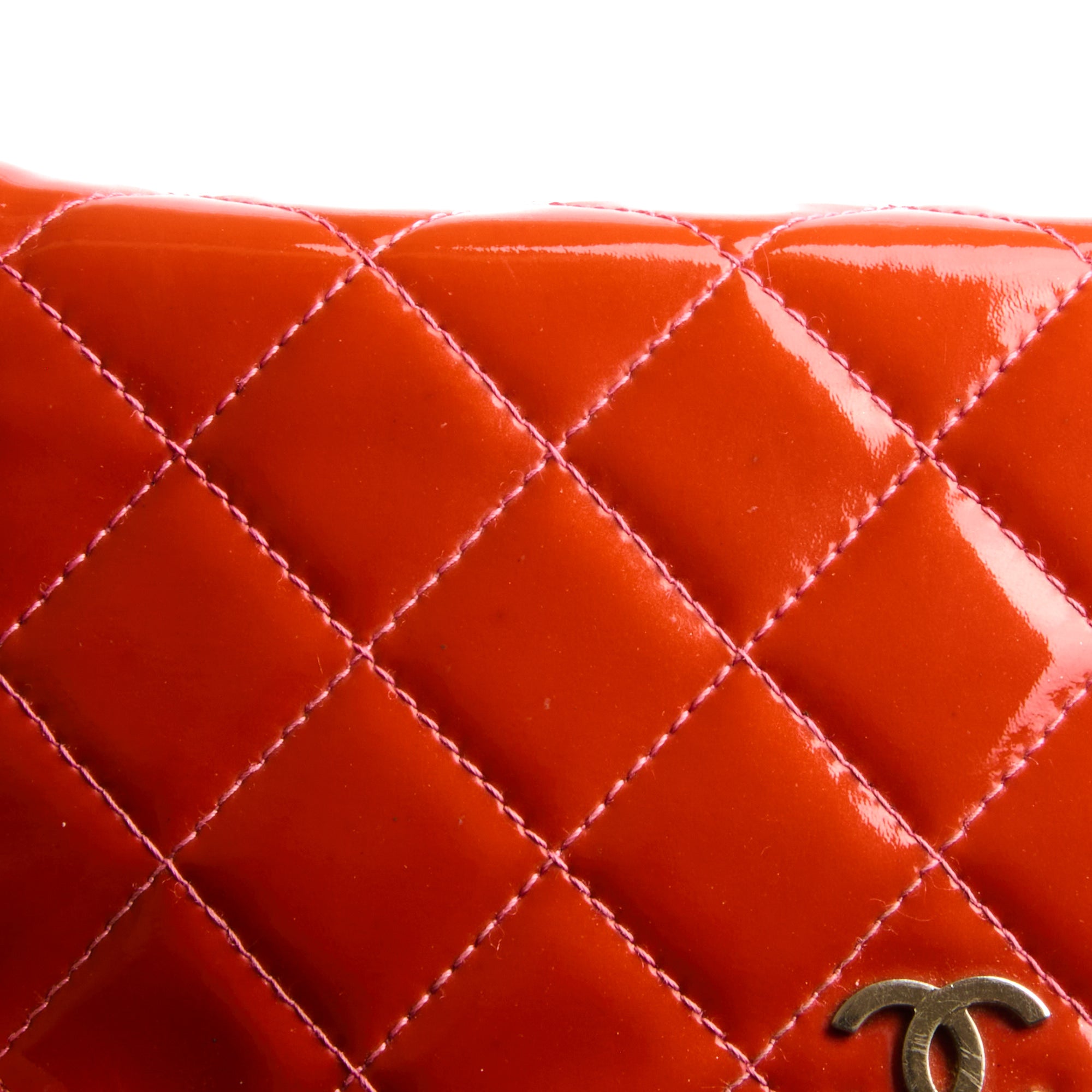 CHANEL - Sac bandoulière Wallet on Chain cuir vernis rouge - Handbag