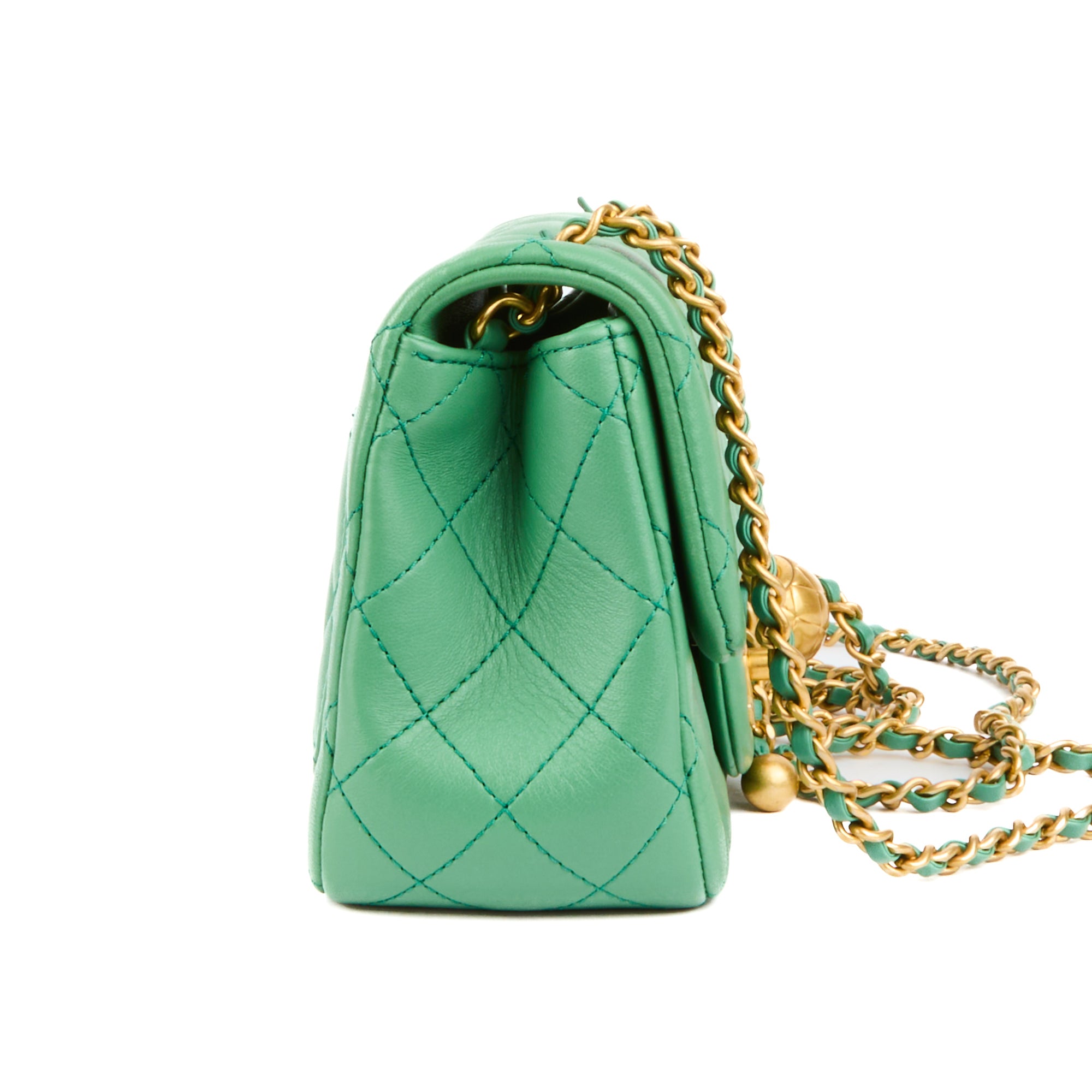 CHANEL - Sac bandoulière Mini Square Classique cuir vert perle - Handbag