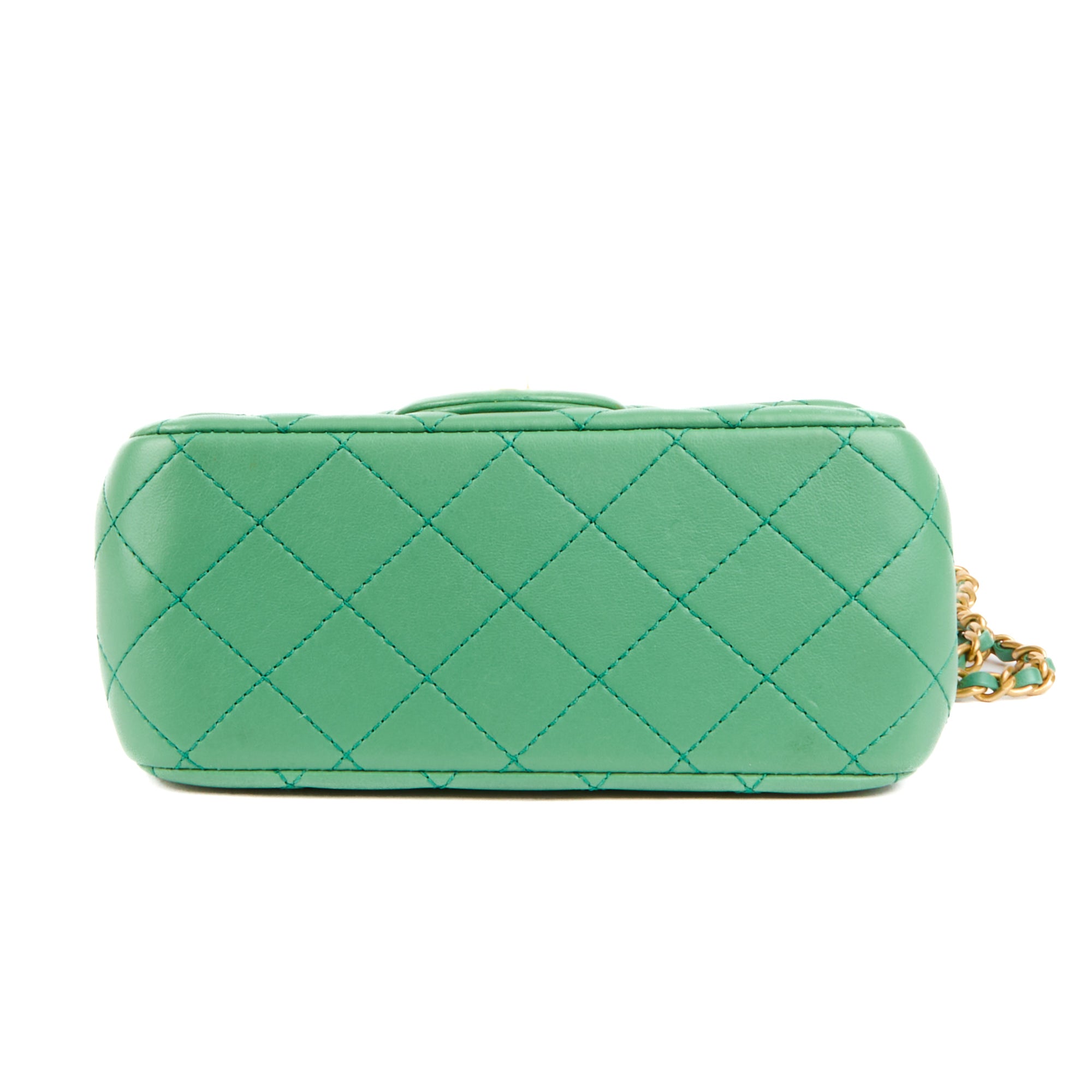 CHANEL - Sac bandoulière Mini Square Classique cuir vert perle - Handbag