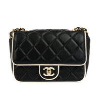 CHANEL - Sac bandoulière Mini CC Classique Flap cuir matelassé noir et blanc CC - Handbag