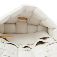 BOTTEGA VENETA - Sac bandoulière Cassette Padded cuir Intreccio blanc - Handbag