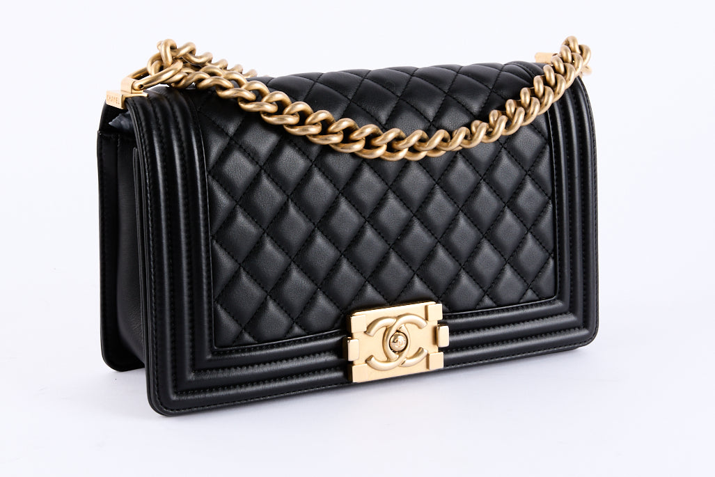CHANEL - Sac bandoulière Boy Medium cuir noir - Shoulder Bag