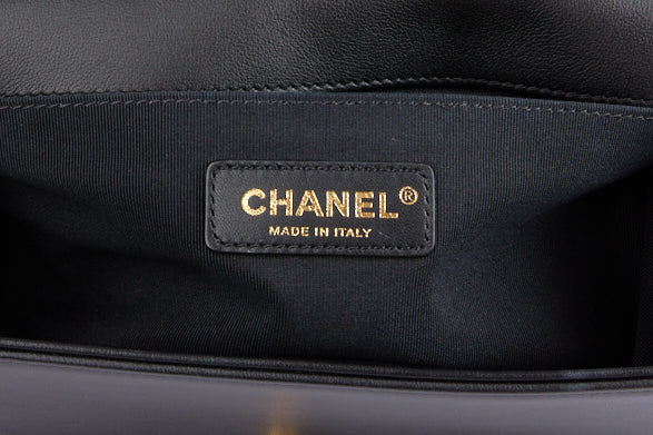 CHANEL - Sac bandoulière Boy Medium cuir noir - Shoulder Bag