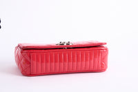 CHANEL - Sac à main Coco Boy Small Cuir Vernis Rouge - Shoulder Bag