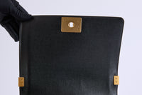 CHANEL - Sac à main Boy Caviar Noir Doré - Shoulder Bag