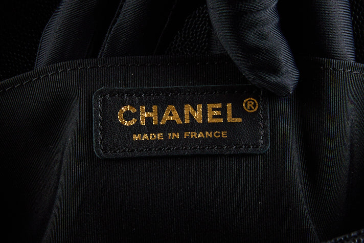 CHANEL - Sac à main Boy Caviar Noir Doré - Shoulder Bag