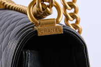CHANEL - Sac à main Boy Caviar Noir Doré - Shoulder Bag