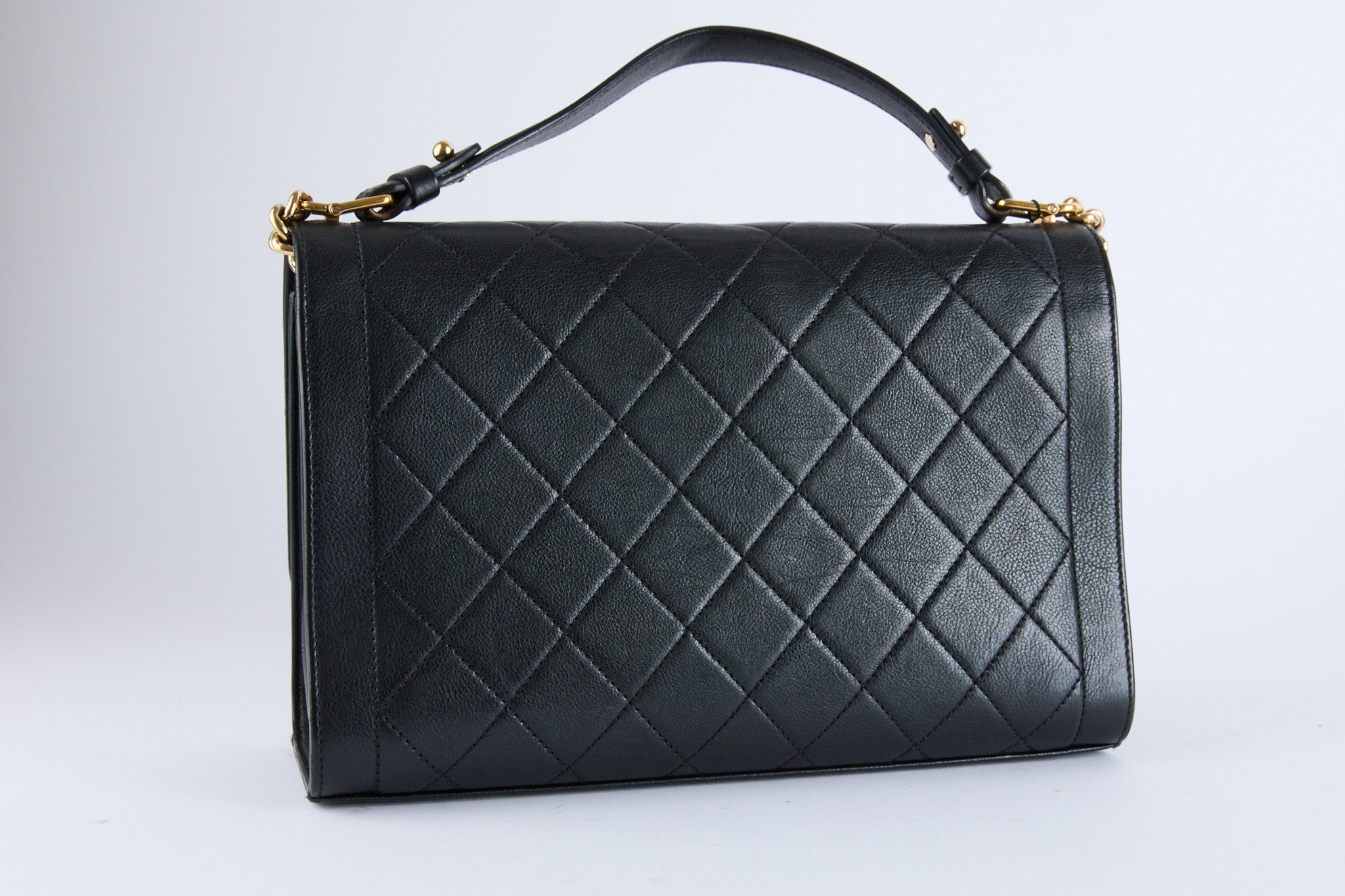CHANEL - Sac bandoulière Label Click cuir noir - Hand bag