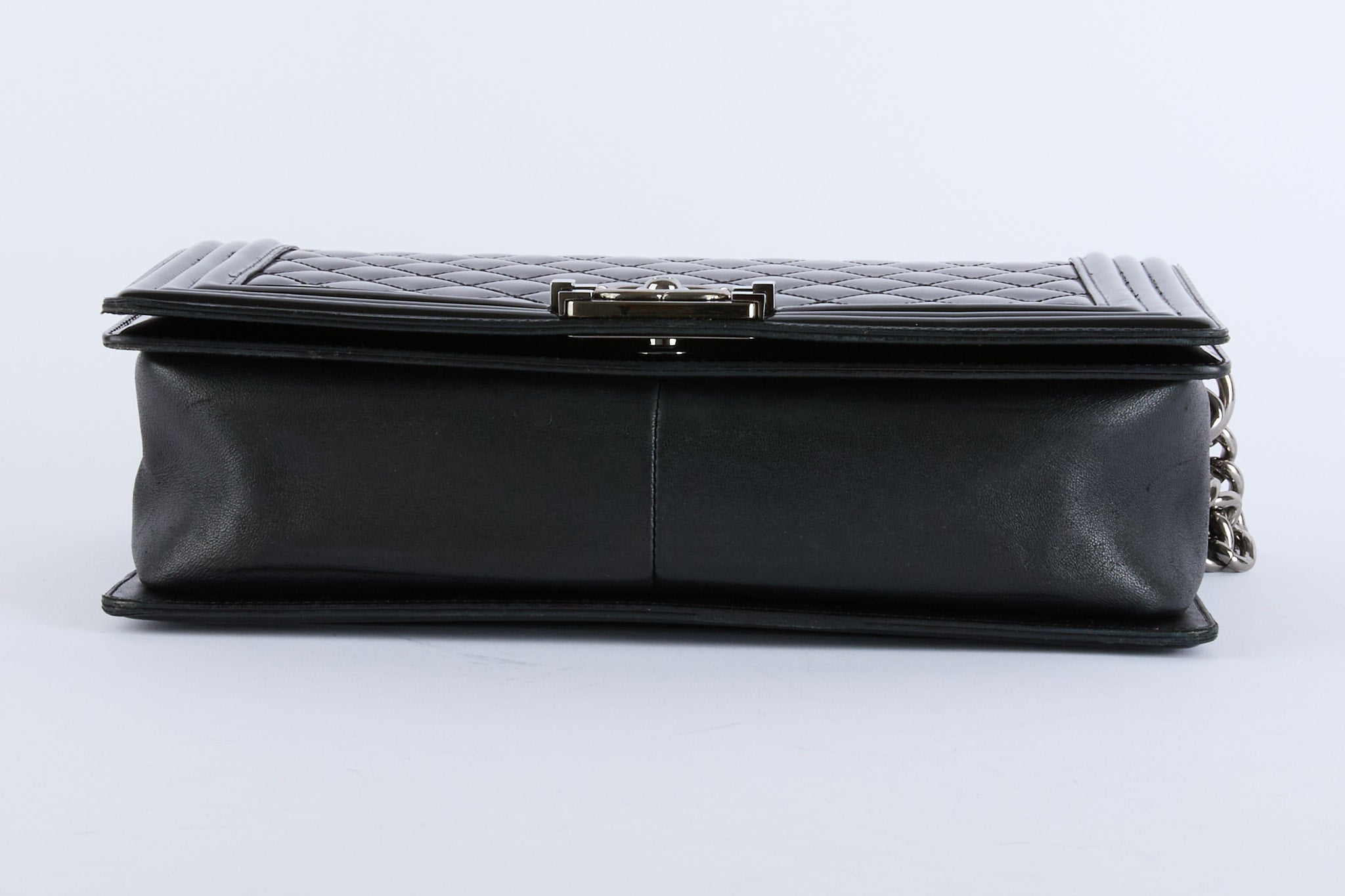 CHANEL - Sac bandoulière Grand Boy cuir Vernis Noir - Hand bag