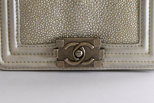 CHANEL - Sac Bandoulière Micro Boy Galuchat - Hand Bag