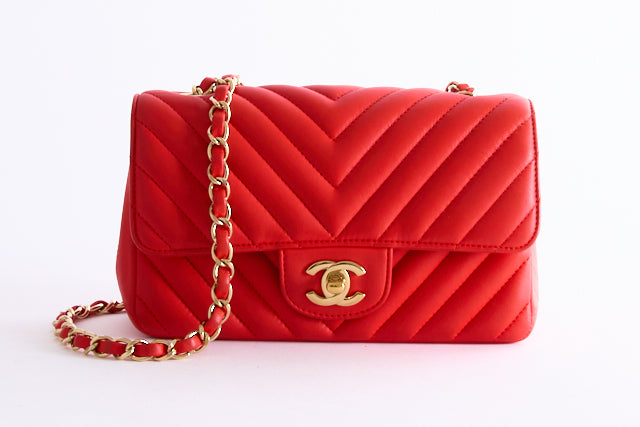 CHANEL - Sac bandoulière Mini Timeless chevron rouge - Hand Shoulder Bag