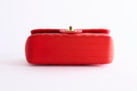 CHANEL - Sac bandoulière Mini Timeless chevron rouge - Hand Shoulder Bag