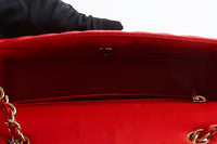 CHANEL - Sac bandoulière Mini Timeless chevron rouge - Hand Shoulder Bag