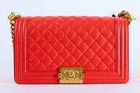 CHANEL - Sac à main Medium Boy cuir rouge - Hand Bag