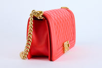 CHANEL - Sac à main Medium Boy cuir rouge - Hand Bag