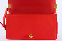CHANEL - Sac à main Medium Boy cuir rouge - Hand Bag