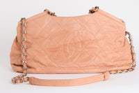 CHANEL - Sac à main Tote rose Logo CC toile rose - Hand bag