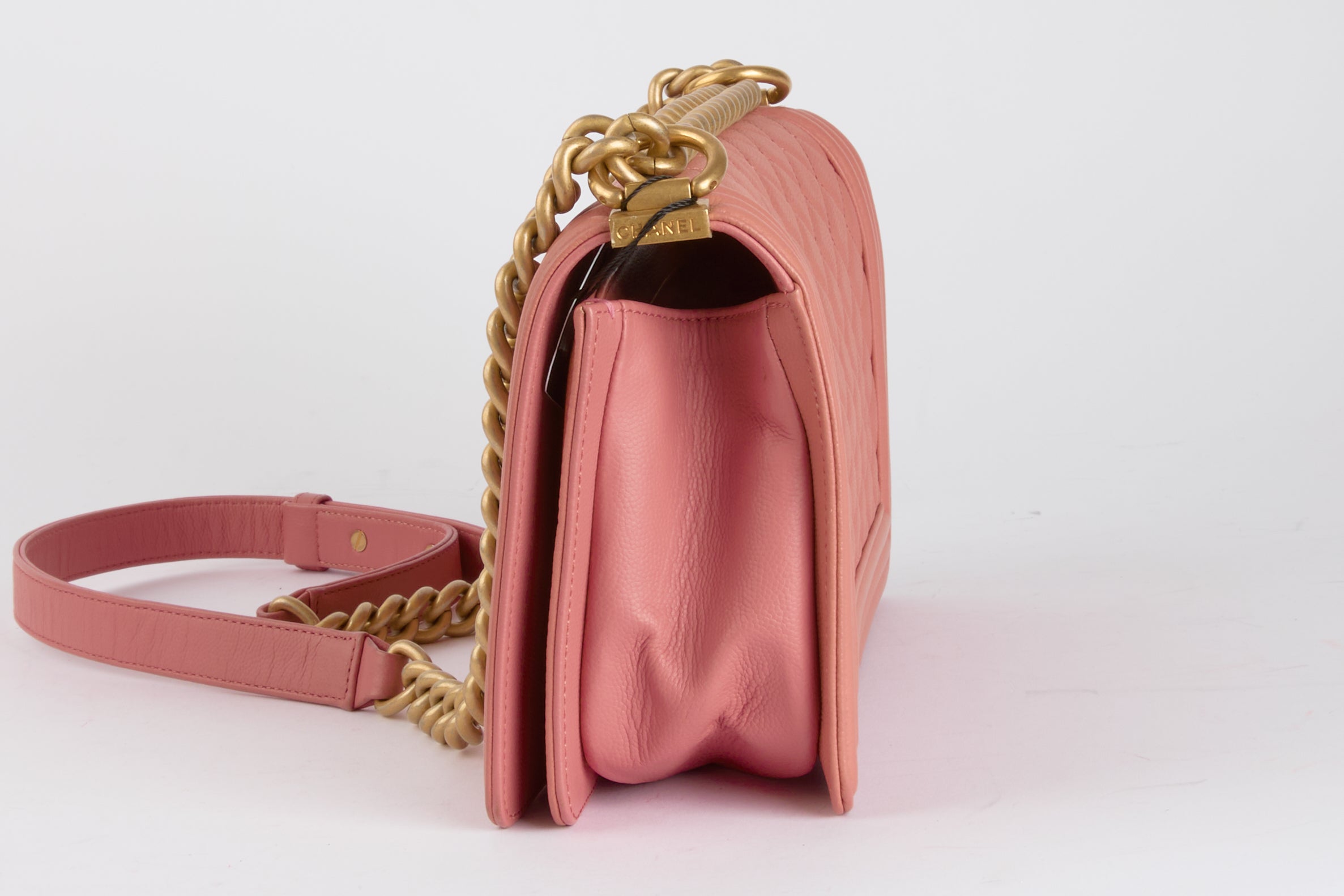 CHANEL - Sac Bandoulière Boy Caviar Rose - Hand Bag