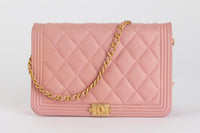 CHANEL - Sac bandoulière Wallet on Chain Boy cuir caviar rose - Hand Shoulder Bag