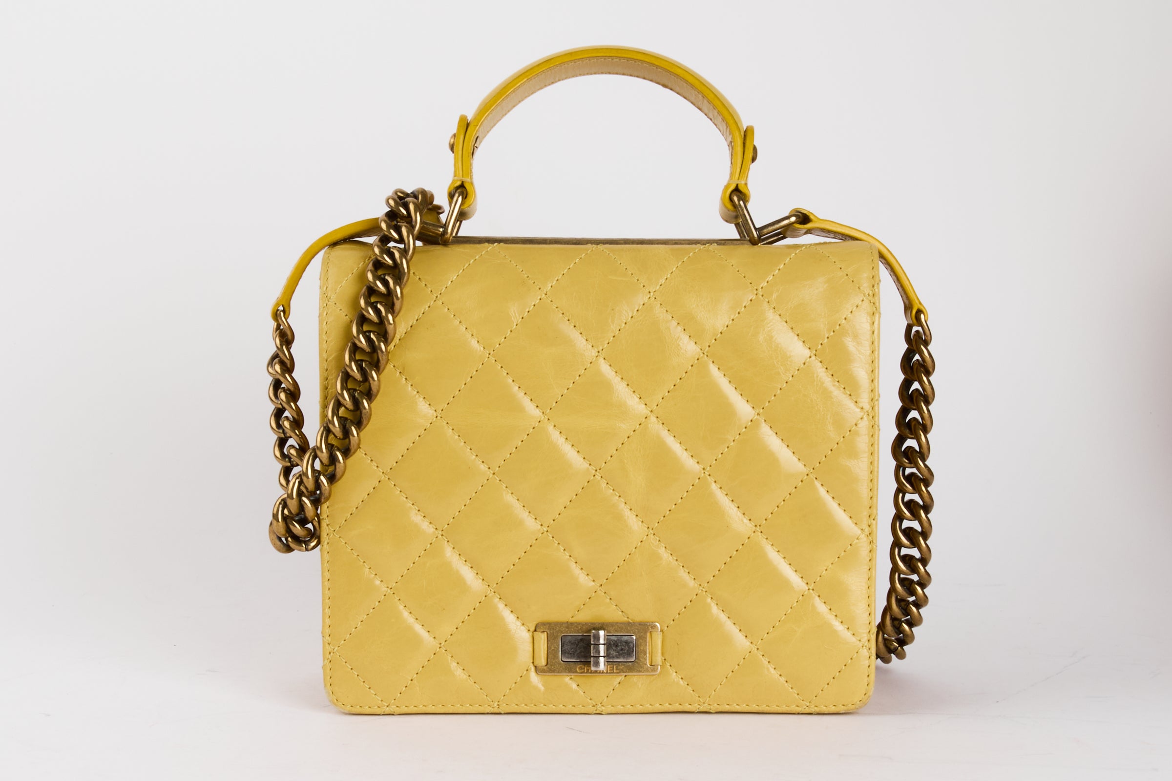 CHANEL - Sac à main 2.55 Shoulder cuir Jaune - Hand bag