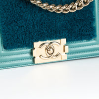 CHANEL - Sac bandoulière Boy PM Shearling Bleu - Hand Shoulder Bag