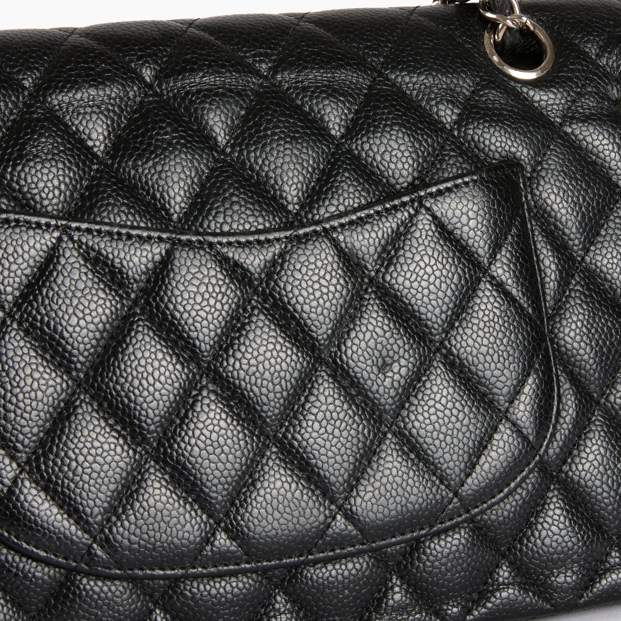CHANEL - Sac bandoulière Timeless cuir caviar - Hand bag