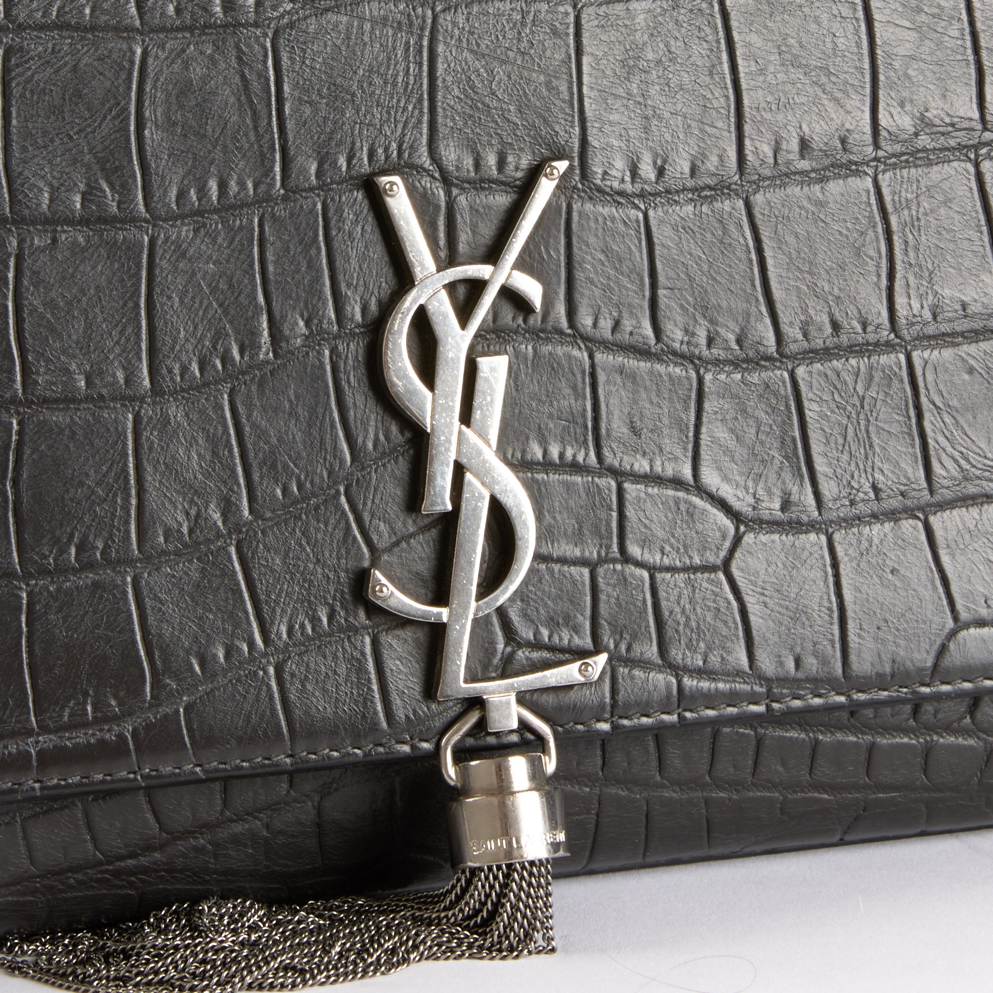 SAINT LAURENT - Sac Bandoulière Kate embossé gris - Hand Bag