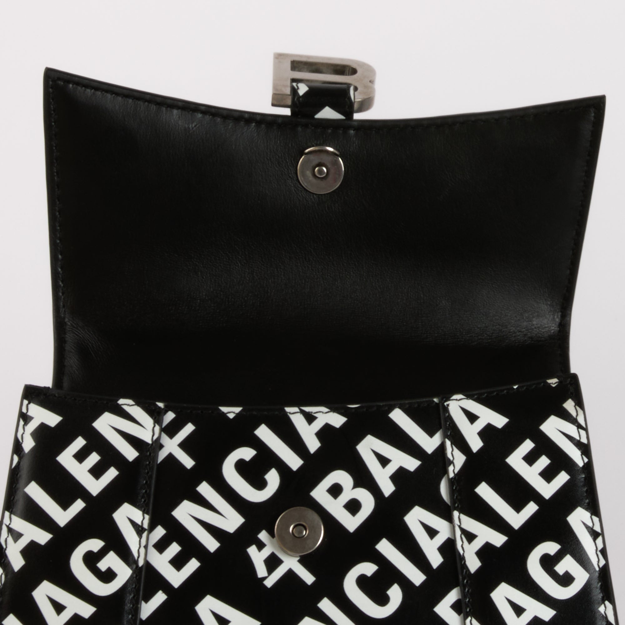 BALENCIAGA - Small Hourglass Handbag in Black and White - Hand Bag
