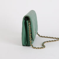 CHANEL - Sac bandoulière Wallet on Chain Cuir Chevron Vert - Shoulder Bag