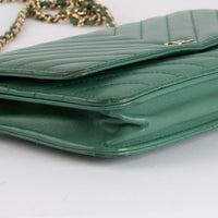 CHANEL - Sac bandoulière Wallet on Chain Cuir Chevron Vert - Shoulder Bag